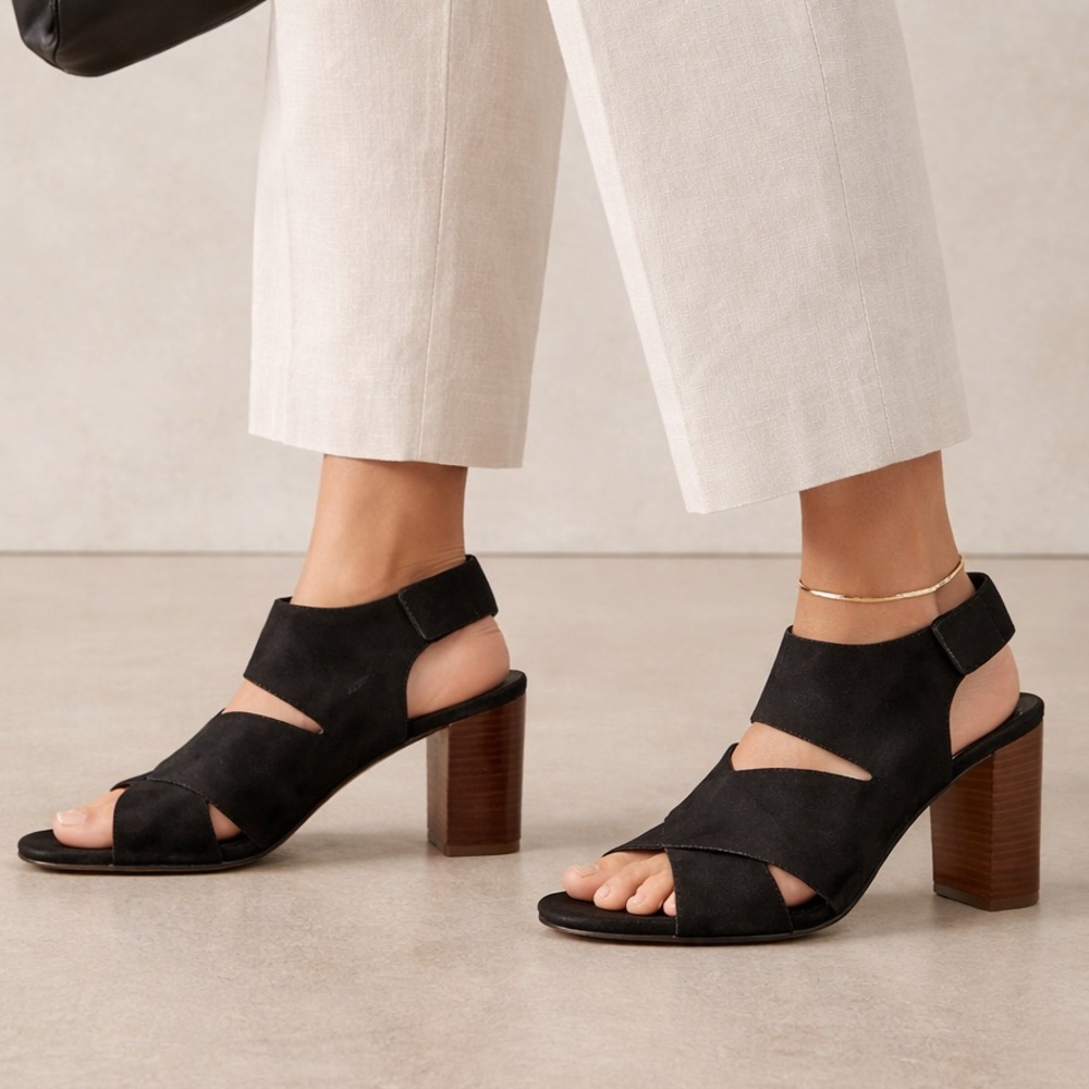 Vince Farrah Suede Heel in black, women’s size 8.5
